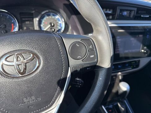 Used 2018 Toyota Corolla LE image 22