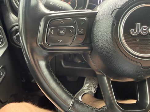 Used 2022 Jeep Wrangler Sport AWD/4WD image 25