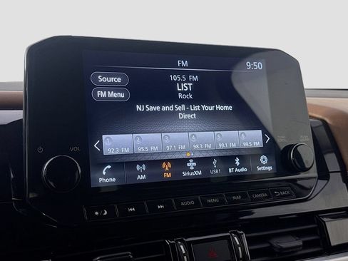 Used 2022 Nissan Pathfinder Platinum w/ Cargo Package AWD/4WD image 18