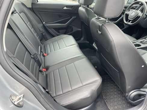 Certified 2021 Volkswagen Jetta SE image 22