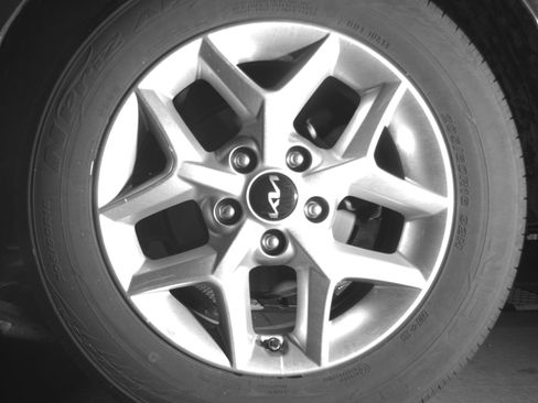 Used 2025 Kia Soul LX w/ LX Technology Package FWD image 14