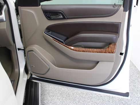 Used 2015 Chevrolet Tahoe LTZ RWD image 43
