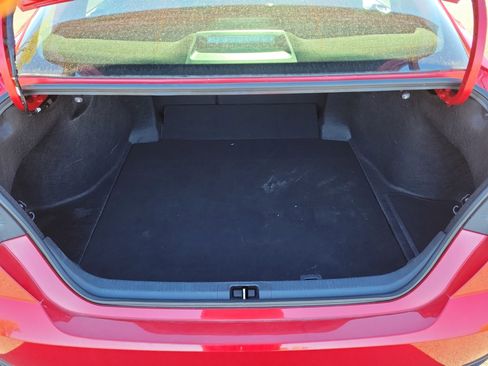 Used 2025 Toyota Camry LE image 8