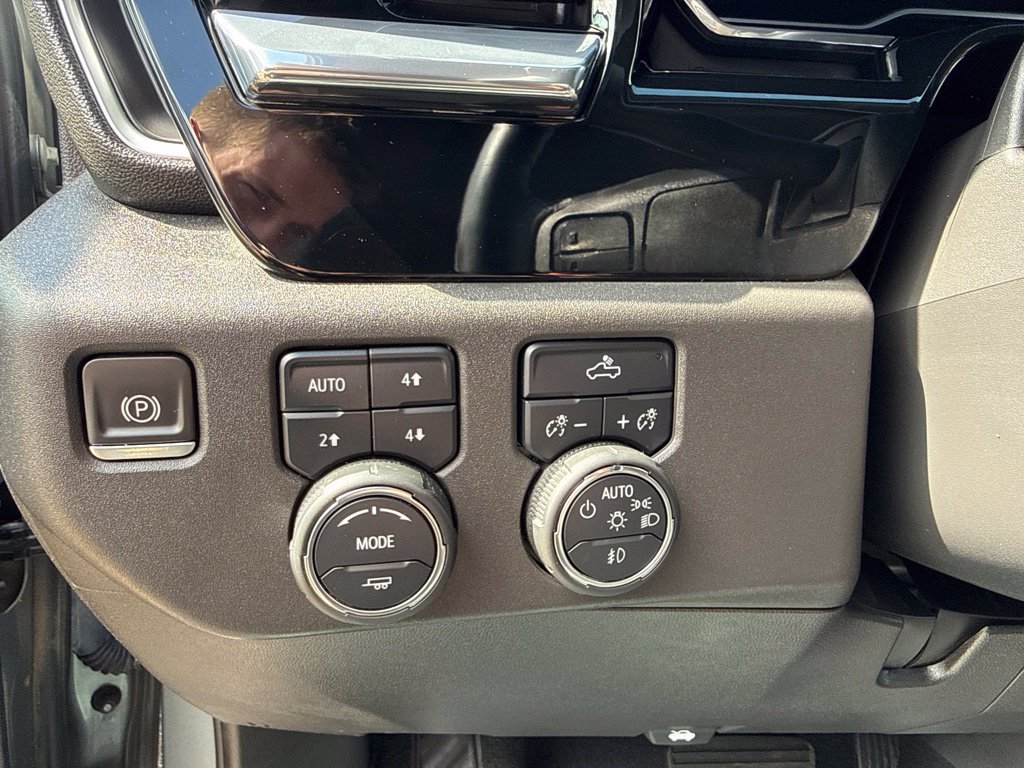Used 2023 Chevrolet Silverado 1500 RST AWD/4WD image 23