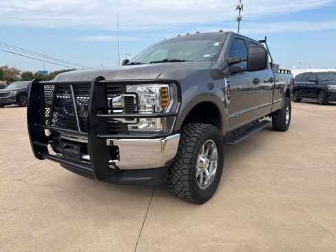 Used 2019 Ford F350 XL w/ STX Appearance Package AWD/4WD image 3