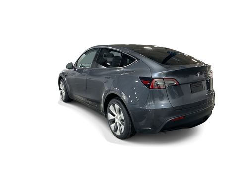 Certified 2023 Tesla Model Y Long Range AWD/4WD image 4