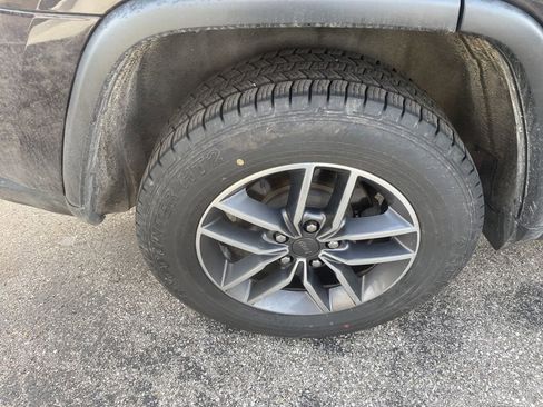 Used 2020 Jeep Grand Cherokee Limited w/ Luxury Group II image 10