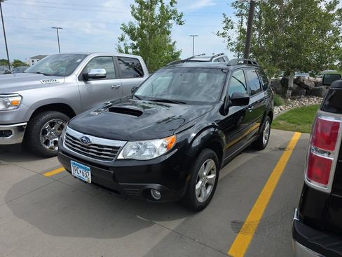 Used 2010 Subaru Forester 2.5XT Limited AWD/4WD image 2