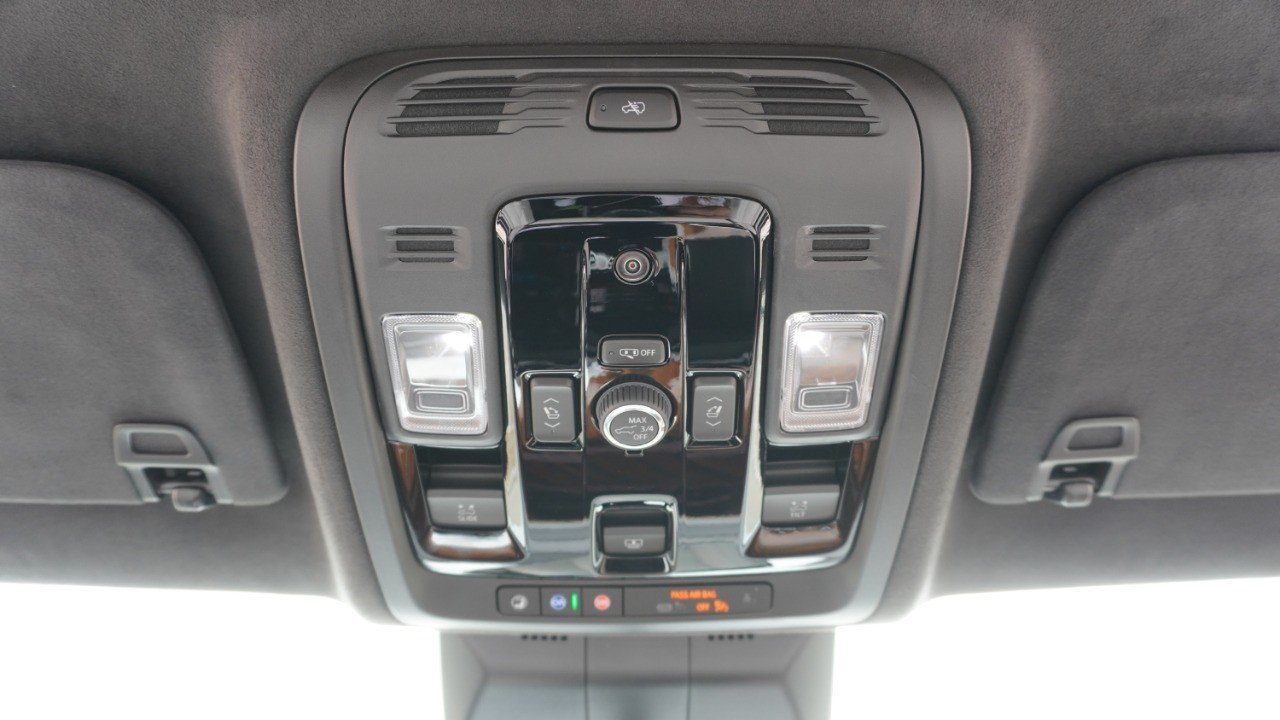 Used 2025 Cadillac Escalade Sport Platinum AWD/4WD image 28