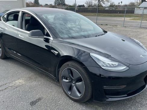 Used 2018 Tesla Model 3 Long Range image 1
