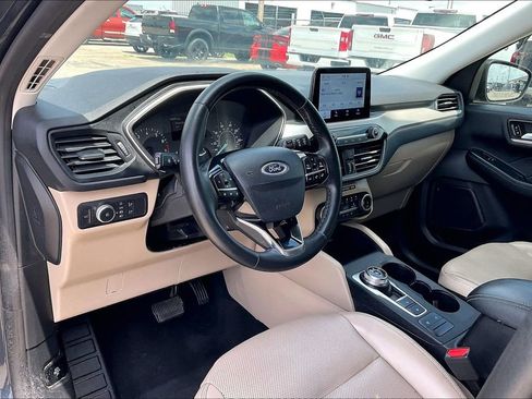 Used 2022 Ford Escape SEL FWD image 14