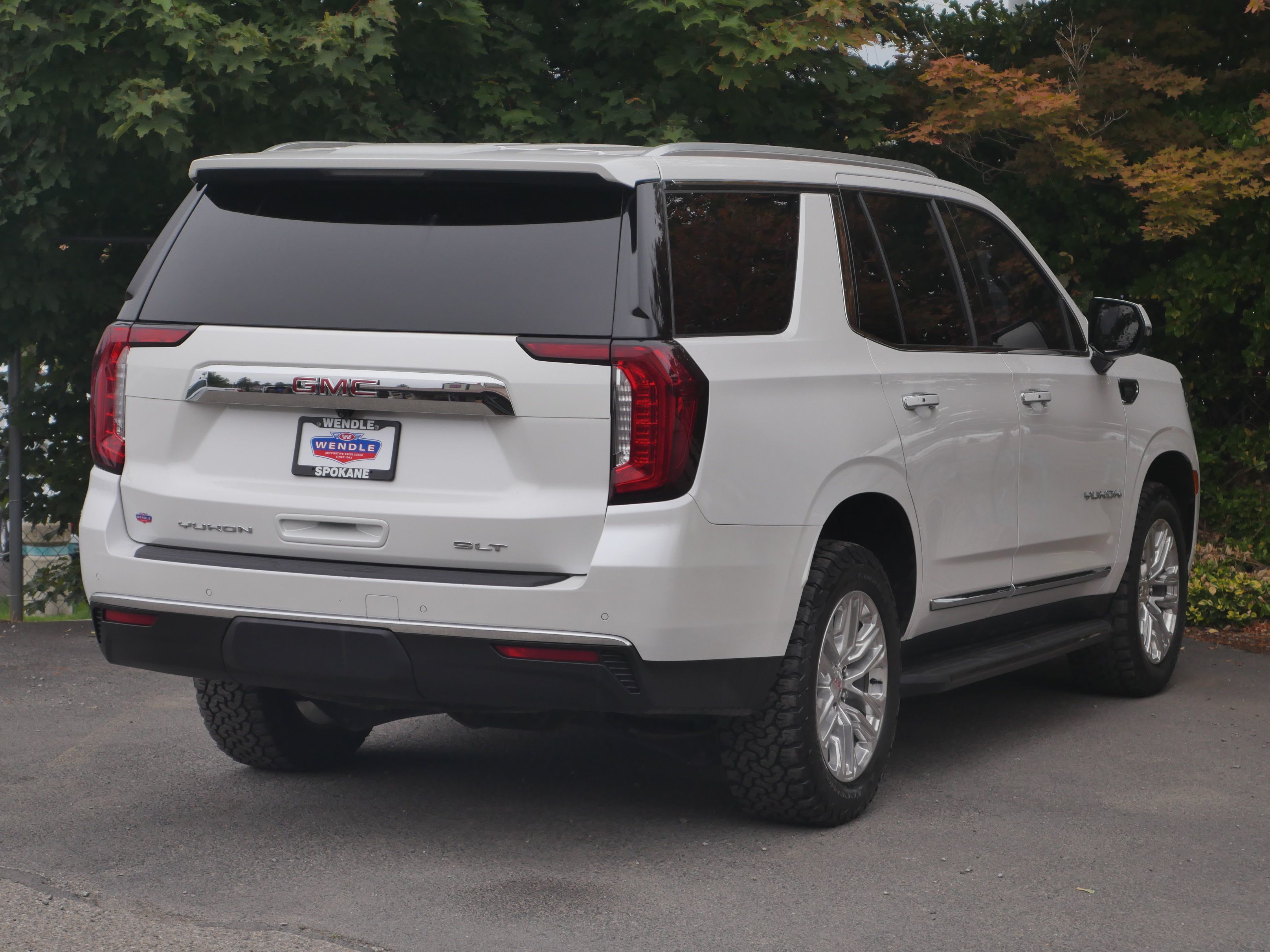 Used 2021 GMC Yukon SLT w/ Rear Media and Nav Package AWD/4WD image 30