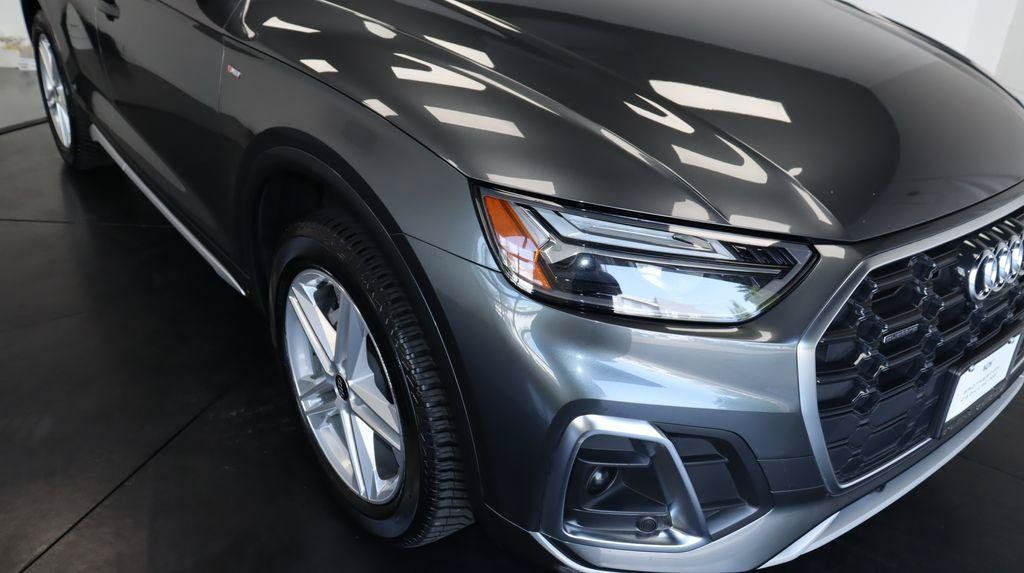 Used 2023 Audi Q5 e Premium Plus w/ Premium Plus Package AWD/4WD image 13