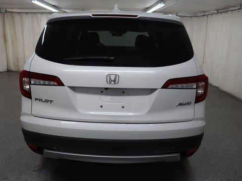 Used 2020 Honda Pilot EX image 5