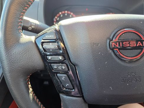 Used 2025 Nissan Frontier Pro-X RWD image 13