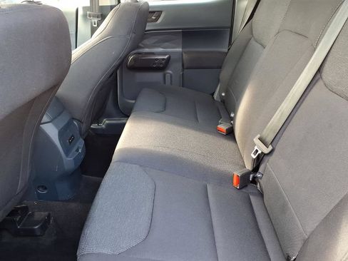 Used 2025 Ford Maverick XL w/ Equipment Group 102A AWD/4WD image 12