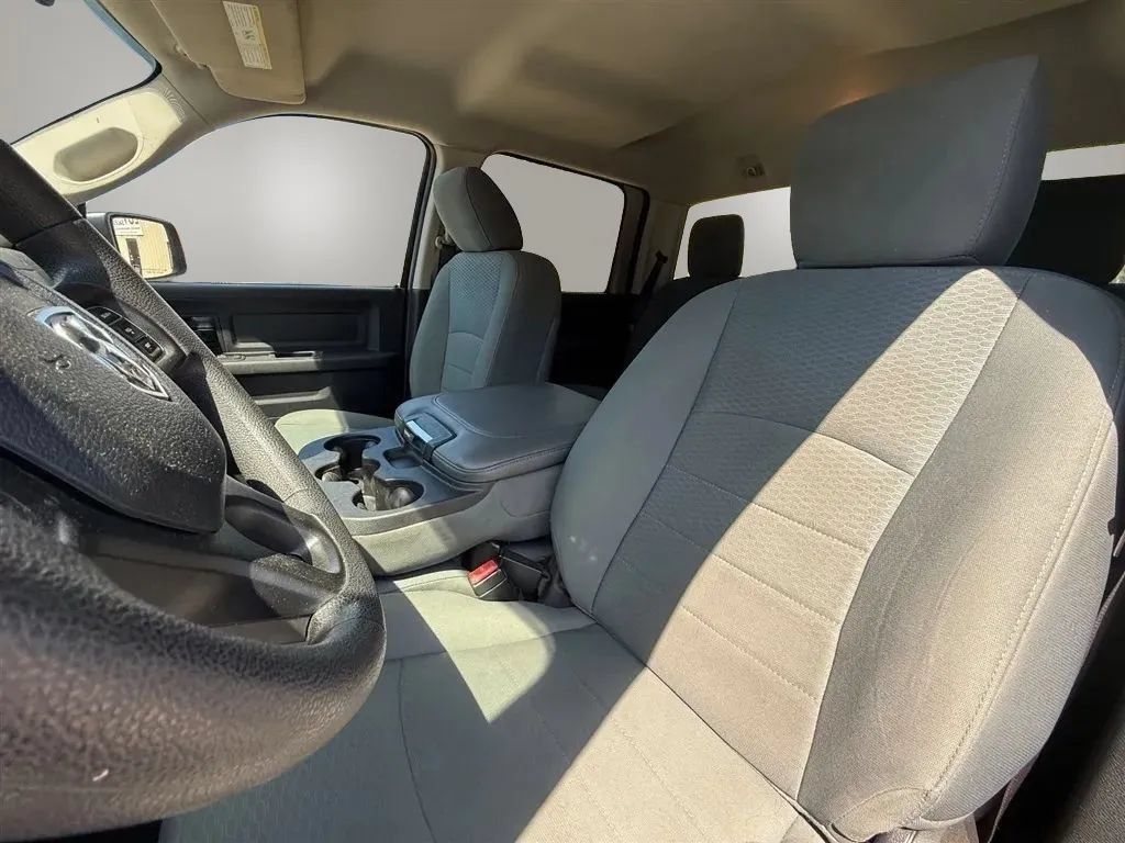 Used 2016 RAM 1500 Express AWD/4WD image 18