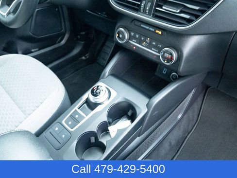 Used 2020 Ford Escape SE image 42