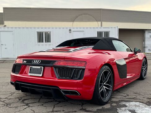 Used 2018 Audi R8 V10 image 10
