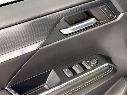 Used 2024 GMC Acadia Elevation w/ Luxury Package image 23