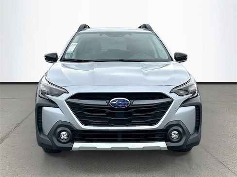 Certified 2025 Subaru Outback Limited w/ Popular Package #2 image 2