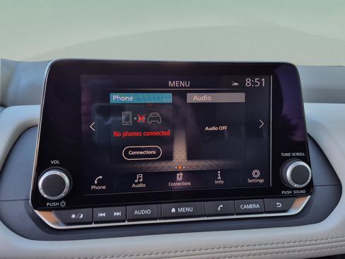 Certified 2023 Nissan Rogue SV FWD image 25