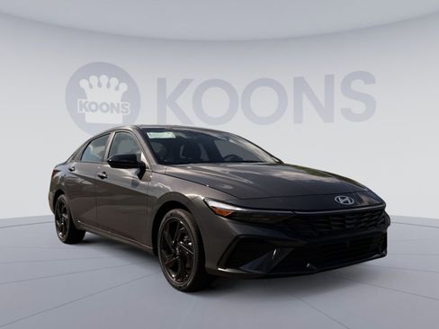 New 2026 Hyundai Elantra Sport FWD image 10