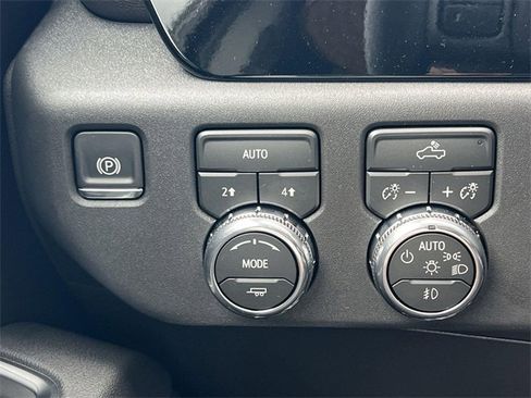 New 2026 GMC Sierra 1500 Elevation image 22