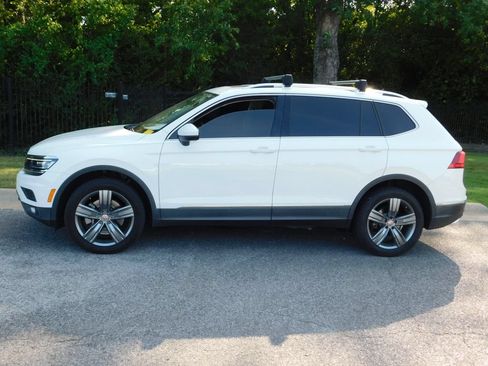 Used 2019 Volkswagen Tiguan SEL Premium AWD/4WD image 9