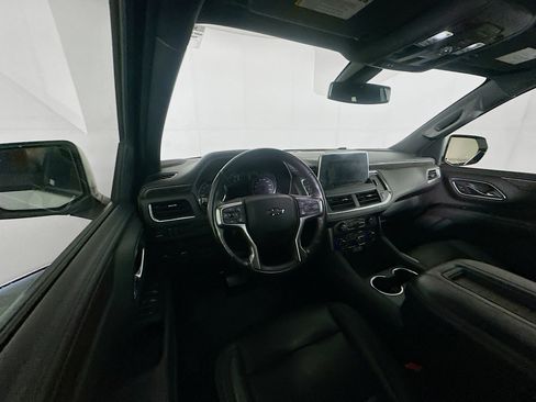 Used 2021 Chevrolet Tahoe Z71 w/ Z71 Signature Package image 18