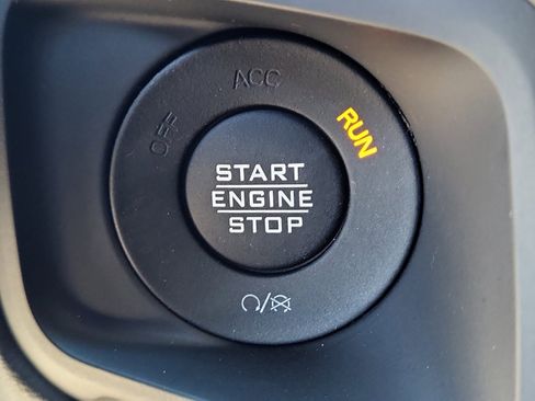 New 2025 Jeep Gladiator Mojave image 18