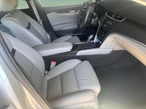 Used 2016 Cadillac XTS Luxury image 21