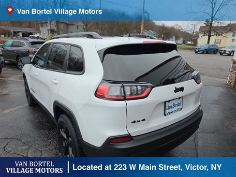 Used 2023 Jeep Cherokee Altitude Lux AWD/4WD image 7