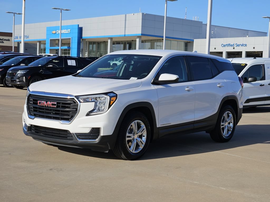 Used 2022 GMC Terrain SLE FWD image 3