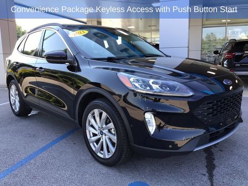 Used 2021 Ford Escape Titanium w/ Titanium Elite Package AWD/4WD image 4