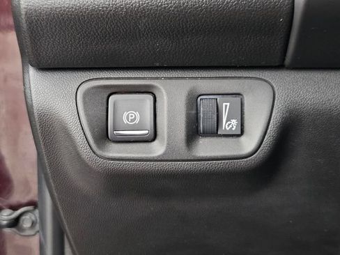 Certified 2017 GMC Acadia SLT AWD/4WD image 14