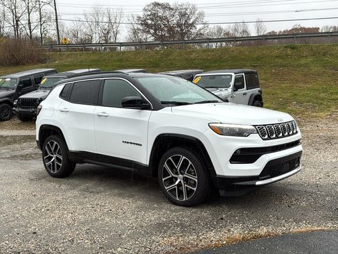 Certified 2024 Jeep Compass Limited w/ Elite Group image 2