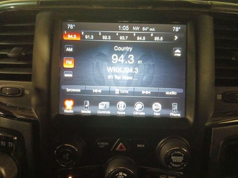 Used 2016 RAM 1500 Sport image 12