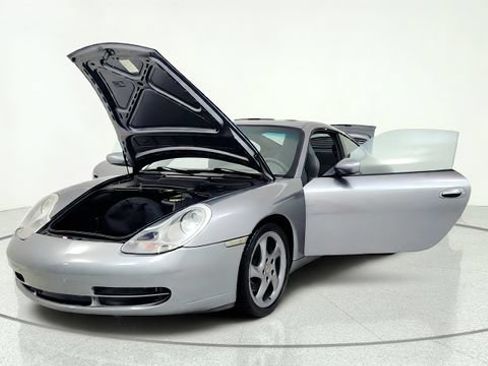 Used 2001 Porsche 911 Carrera RWD image 13