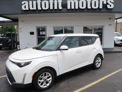 Used 2023 Kia Soul LX w/ Option Group 015