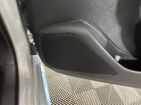 Used 2025 Toyota Corolla LE FWD image 30