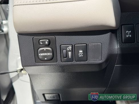 Used 2014 Toyota RAV4 XLE AWD/4WD image 27