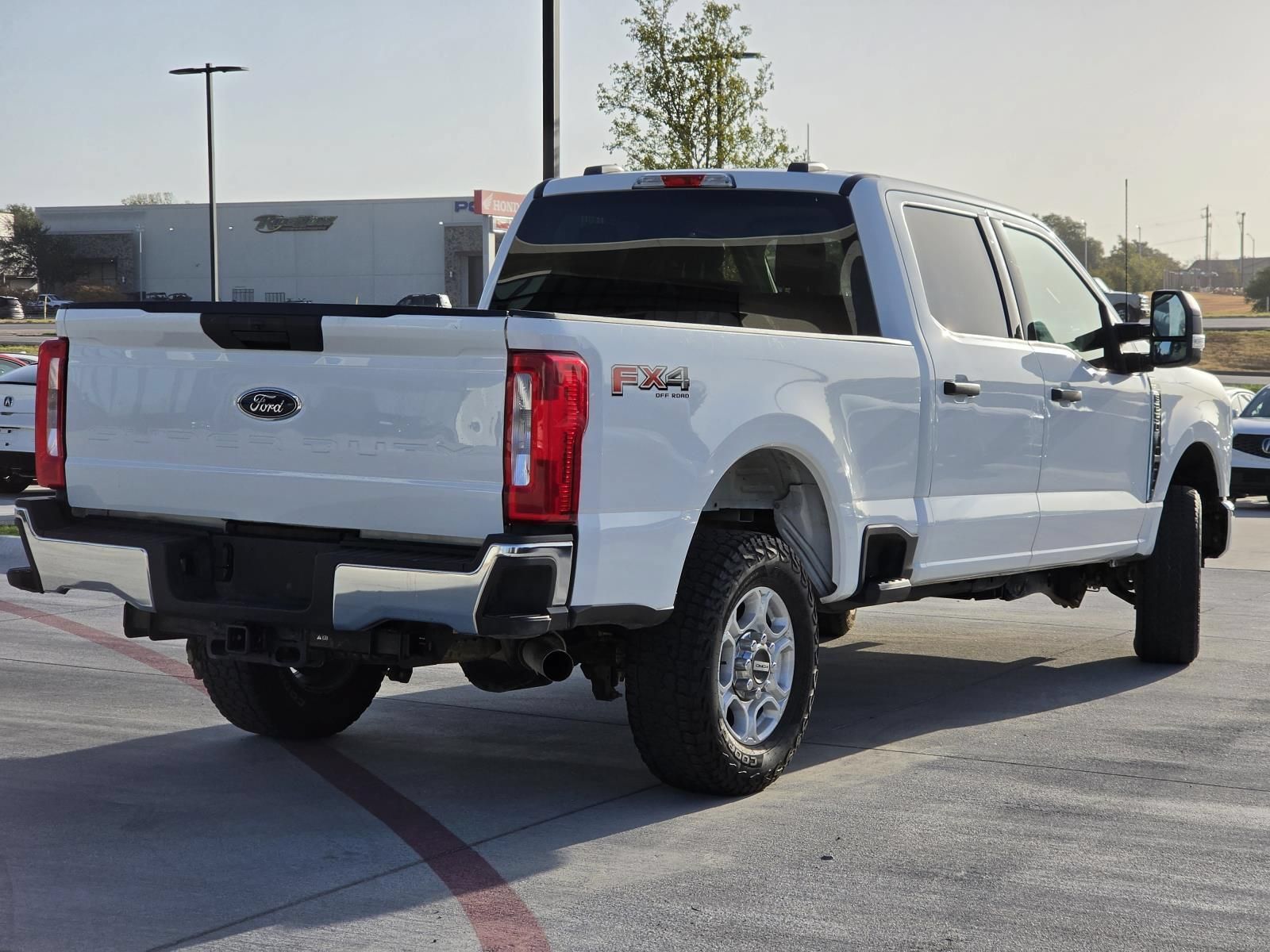 Used 2025 Ford F250 XLT w/ FX4 Off-Road Package AWD/4WD image 5