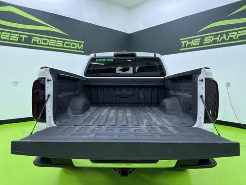 Used 2022 Chevrolet Colorado LT w/ Safety Package AWD/4WD image 9