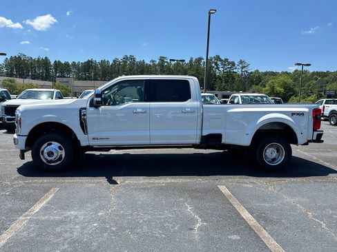 New 2026 Ford F350 Platinum w/ Platinum Plus Package AWD/4WD image 18