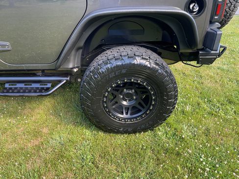 Used 2014 Jeep Wrangler Unlimited Rubicon w/ Connectivity Group AWD/4WD image 39