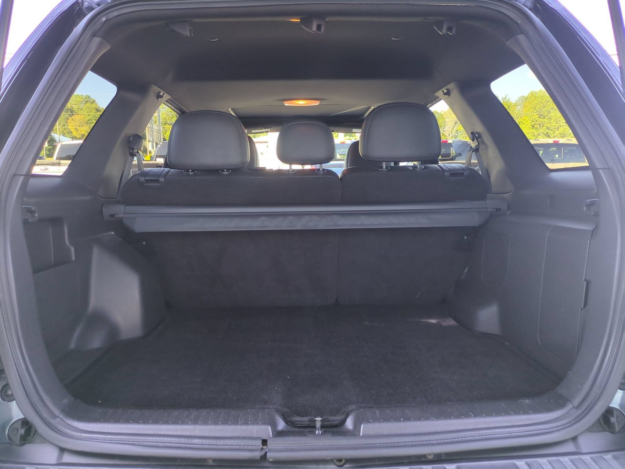 Used 2011 Ford Escape Limited w/ 302A Rapid Spec Order Code FWD image 7