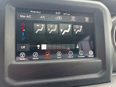 Used 2023 Jeep Wrangler Unlimited Sport AWD/4WD image 12