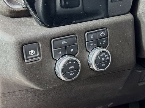 Used 2024 GMC Sierra 1500 SLT image 10