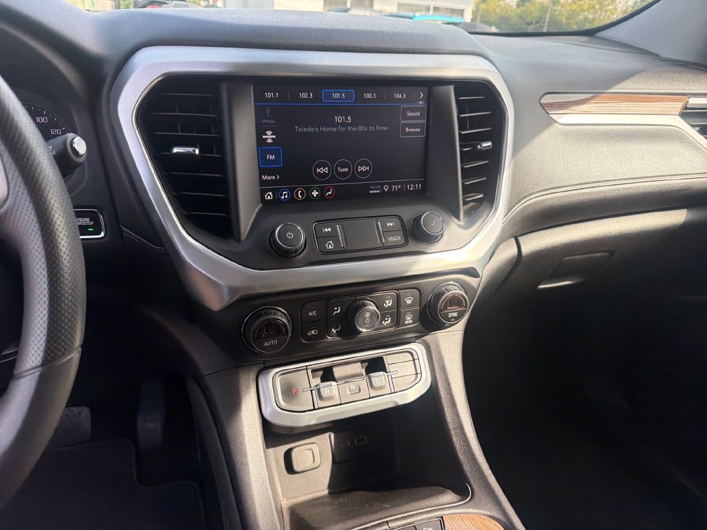 Used 2021 GMC Acadia SLE w/ Driver Convenience Package FWD image 20